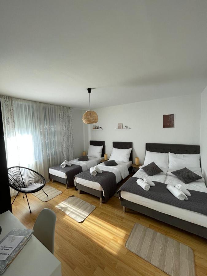 Comodo Apartman Vinkovci Exterior photo